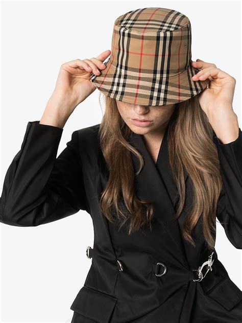 burberry hats price